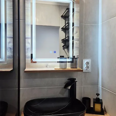 Lino شقة *